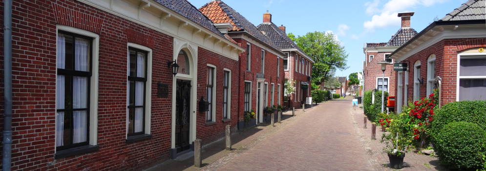 Torenstraat in Ezinge, Groningen