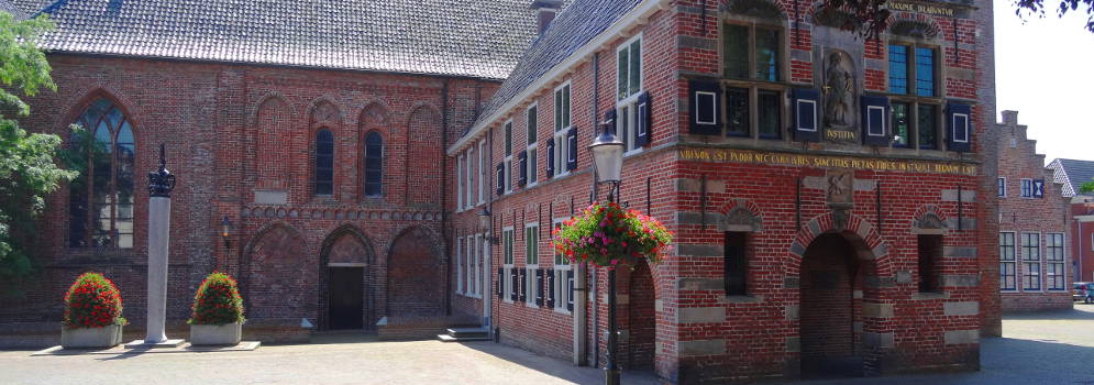 Raadhuis en gemeentehuis van Appingedam en Eemsdelta in Groningen