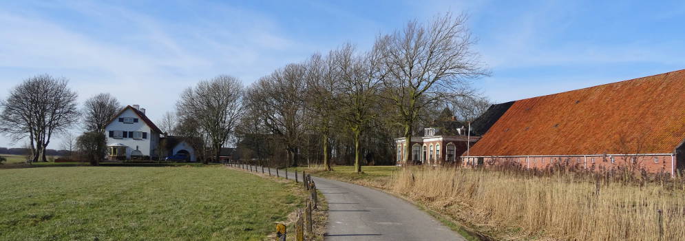 Mooi huis en boerderij in Huizinge, Groningen