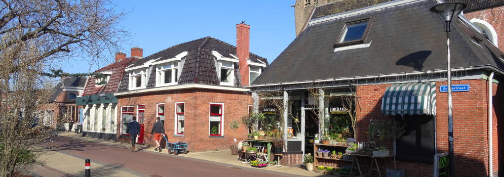 Het centrum van het dorp Bedum, Groningen